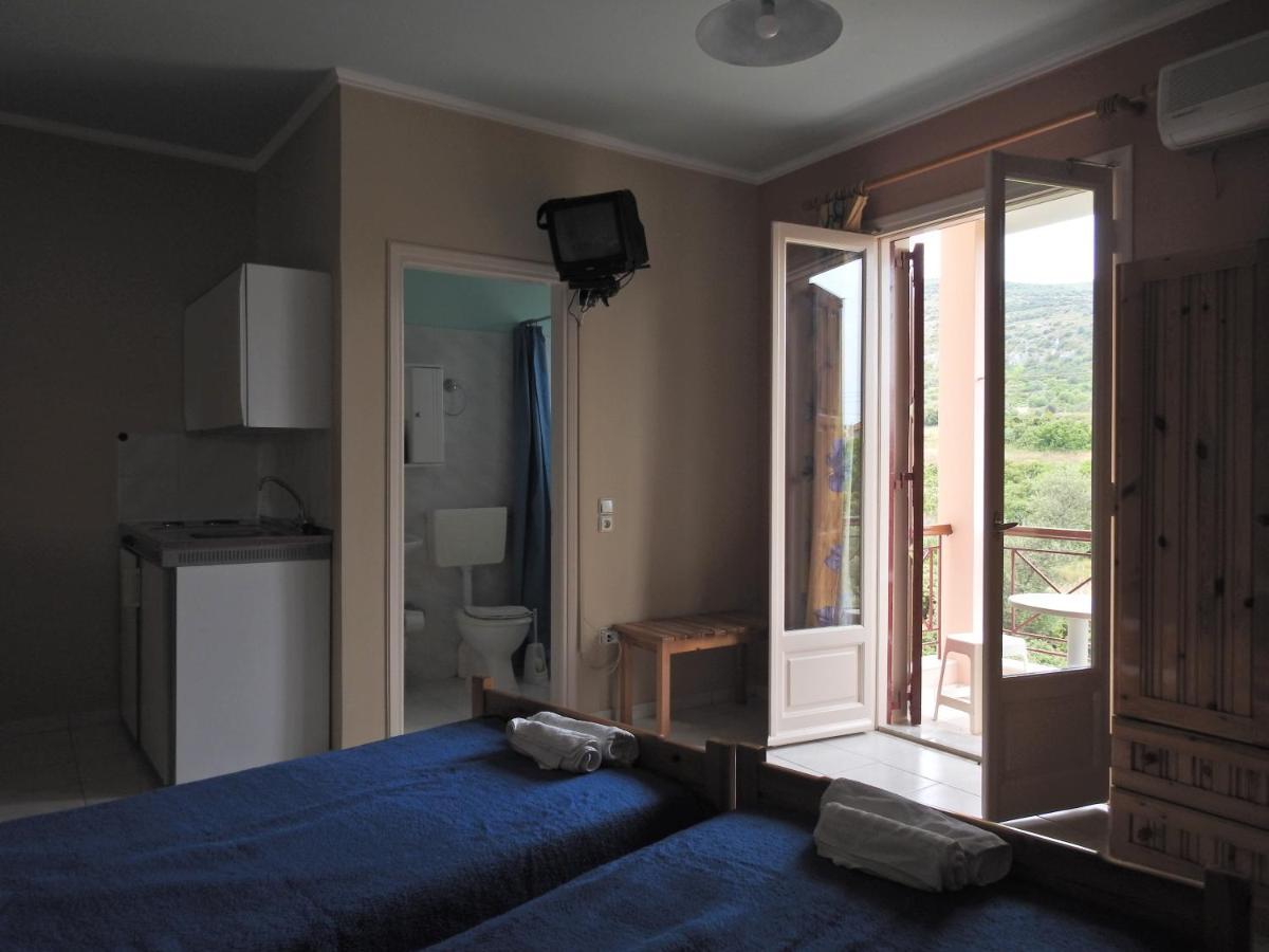 Chiosroomsmaria Apartment *